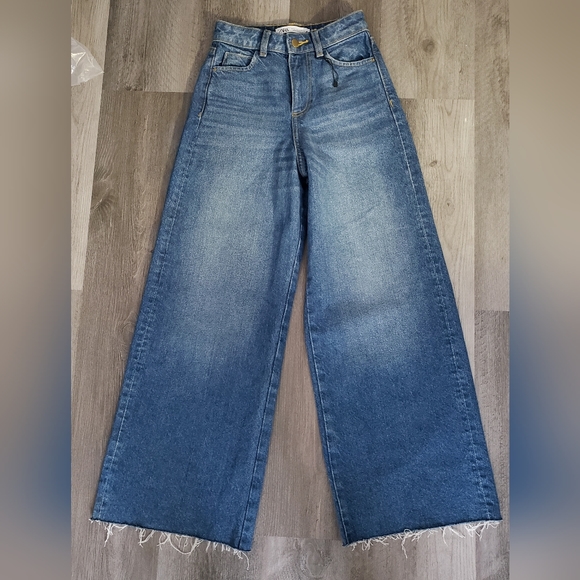 Zara | NWOT Culotte-cut Jeans - Picture 7 of 12